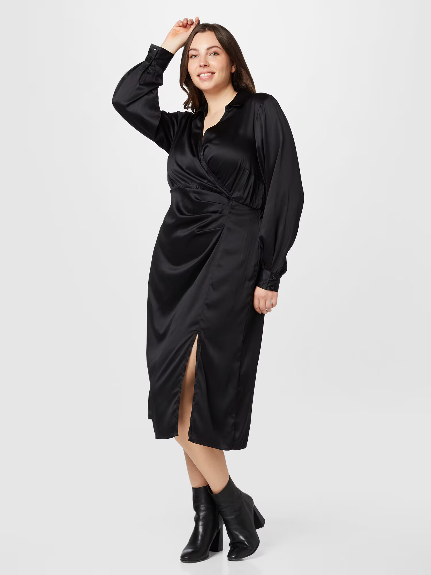 Vero Moda Curve Obleka 'Kleo' črna - Pepit.si