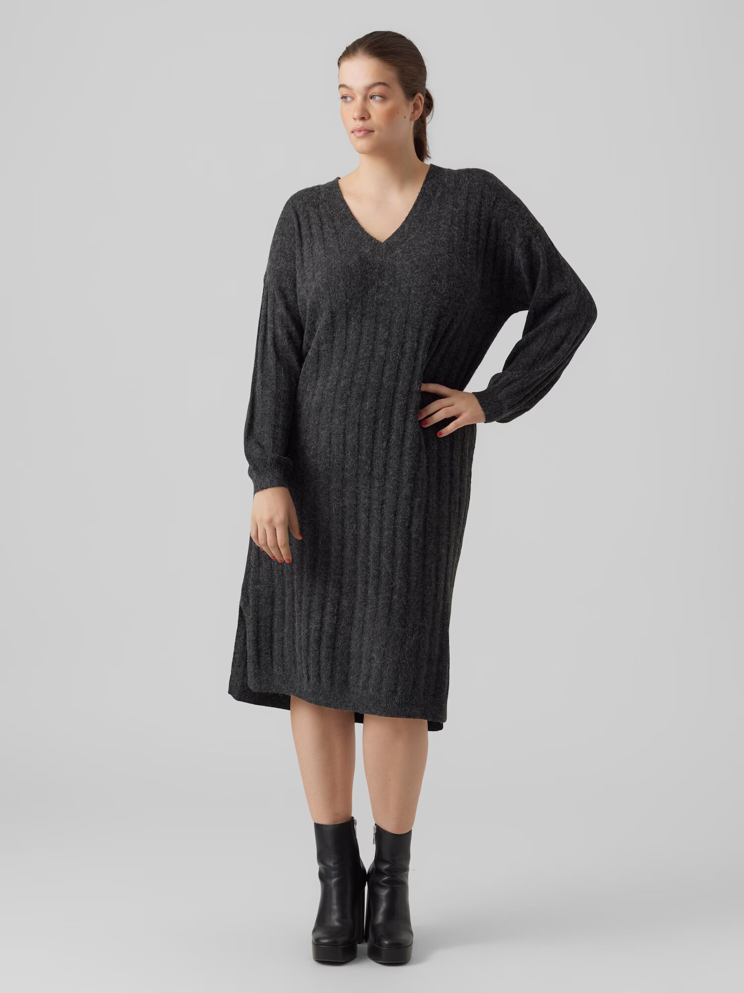 Vero Moda Curve Pletena obleka 'Doffy' siva - Pepit.si