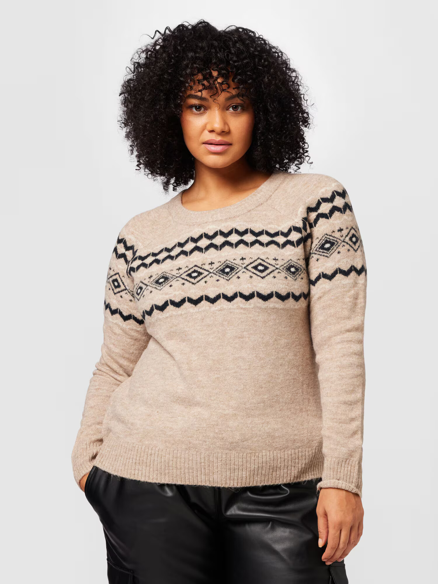 Vero Moda Curve Pulover 'FIFI FAIRISLE' progasto bež / črna / bela - Pepit.si