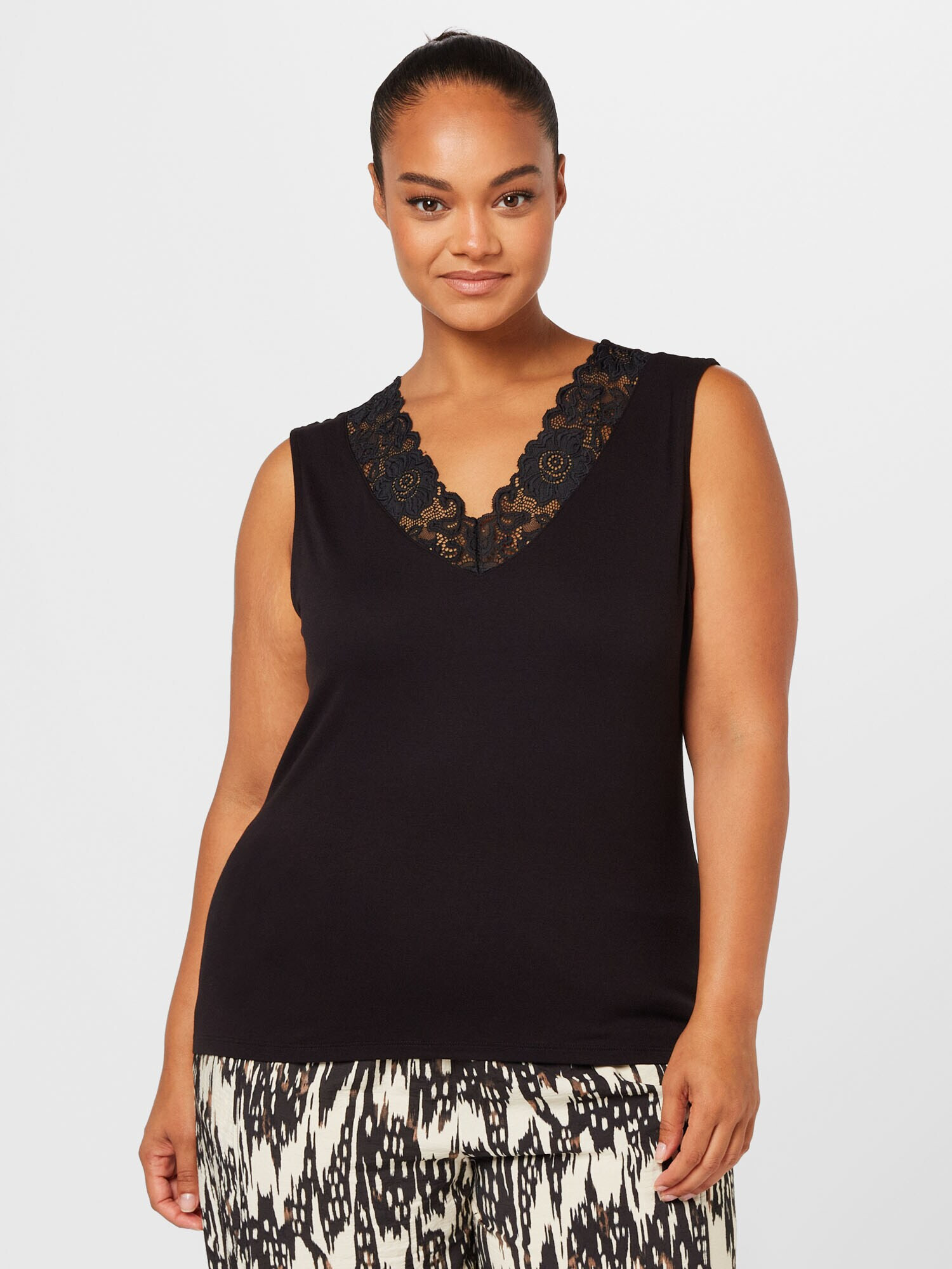 Vero Moda Curve Top 'CROSA' črna - Pepit.si