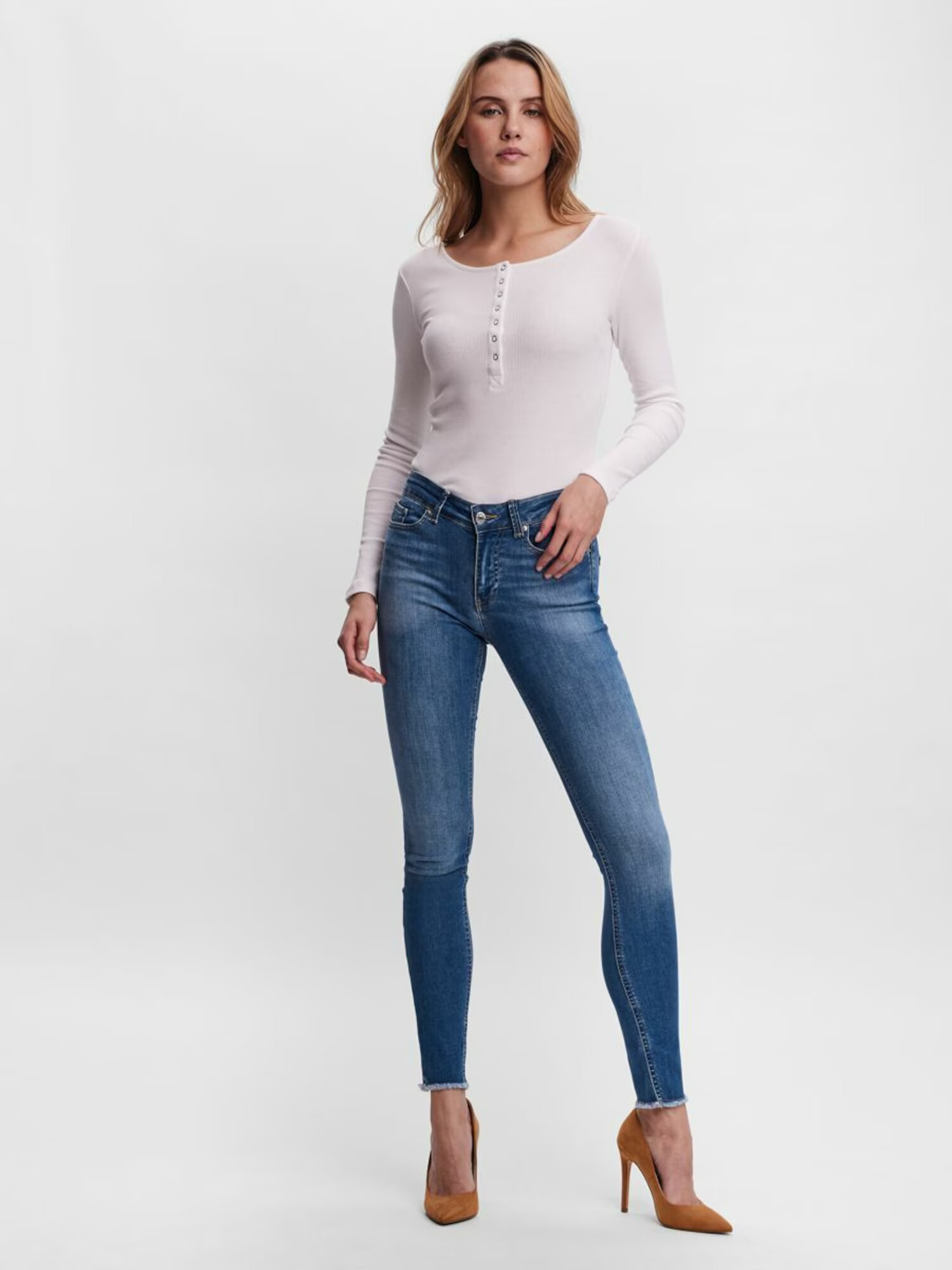 VERO MODA Kavbojke 'Peach' moder denim - Pepit.si