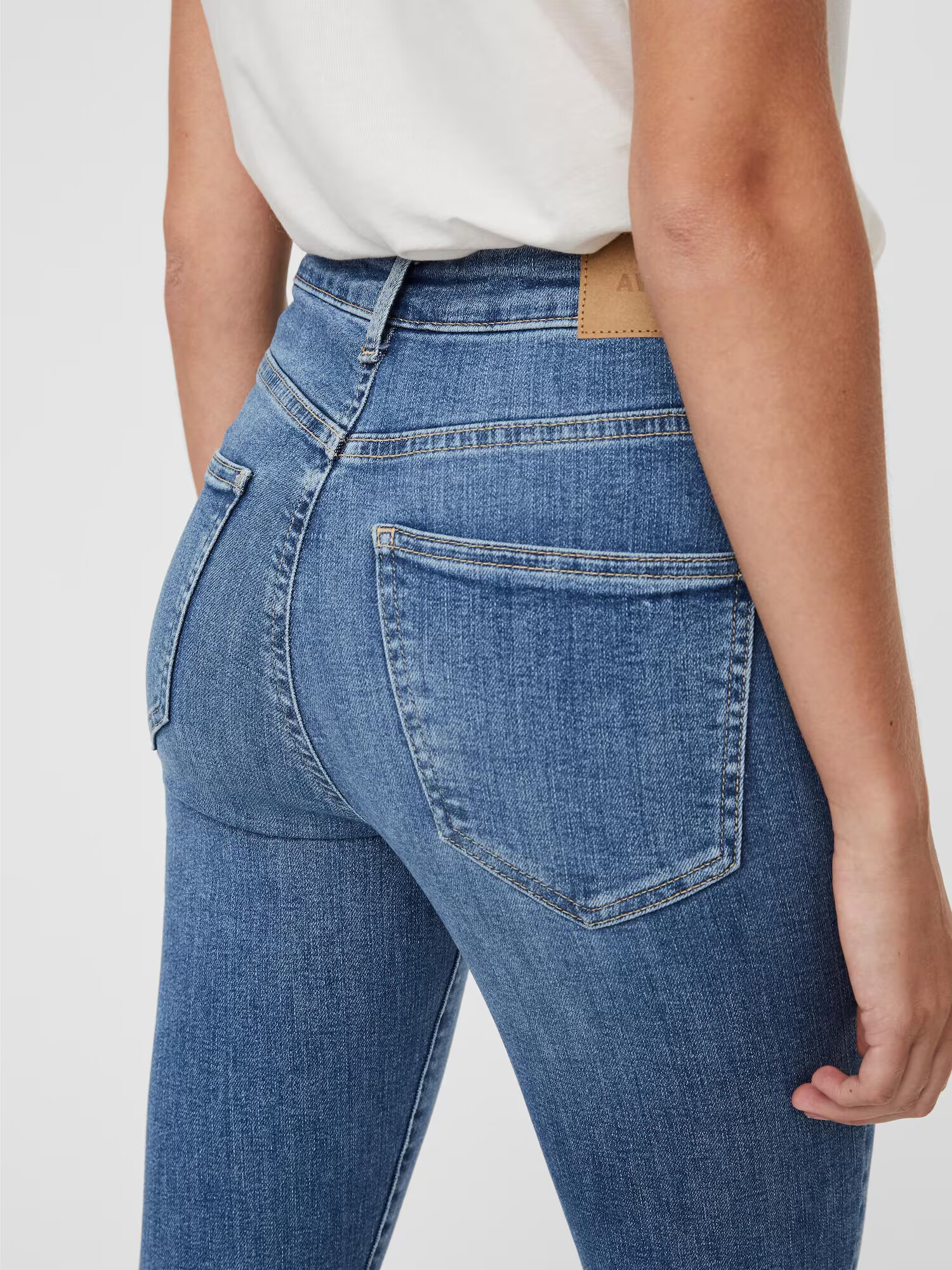 VERO MODA Kavbojke 'Sophia' moder denim - Pepit.si