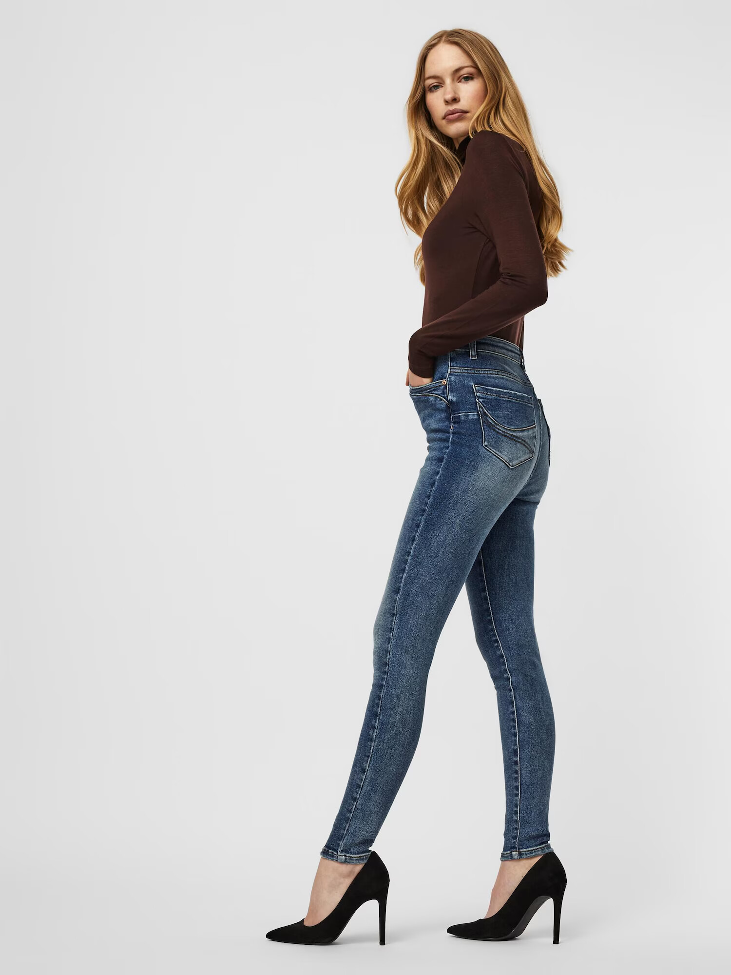 VERO MODA Kavbojke 'Sophia' moder denim - Pepit.si