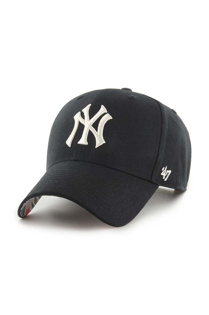 47brand Bombažna kapa s šiltom MLB New York Yankees črna barva - Pepit.si