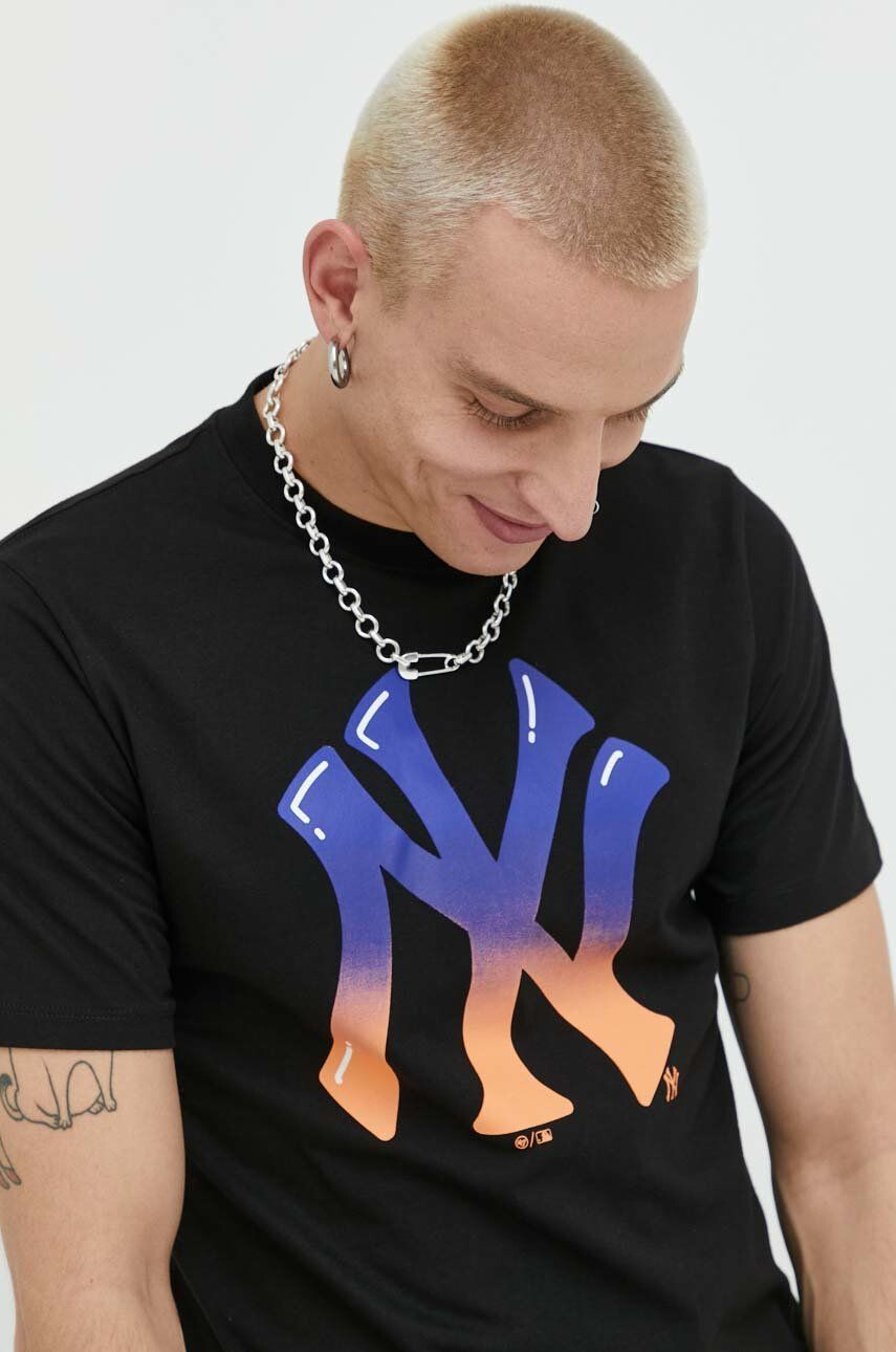 47brand Bombažna kratka majica Mlb New York Yankees zelena barva - Pepit.si