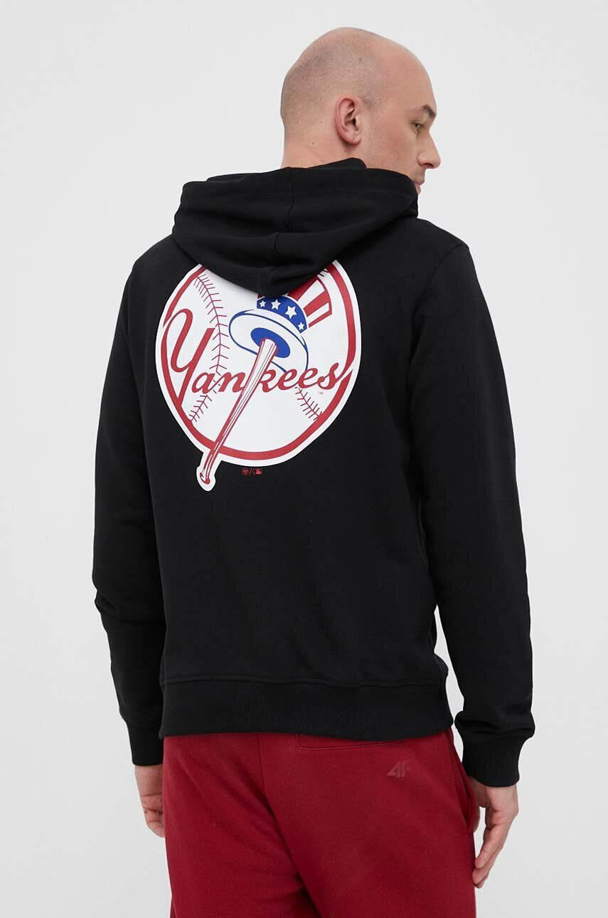 47brand Pulover MLB New York Yankees črna barva s kapuco - Pepit.si