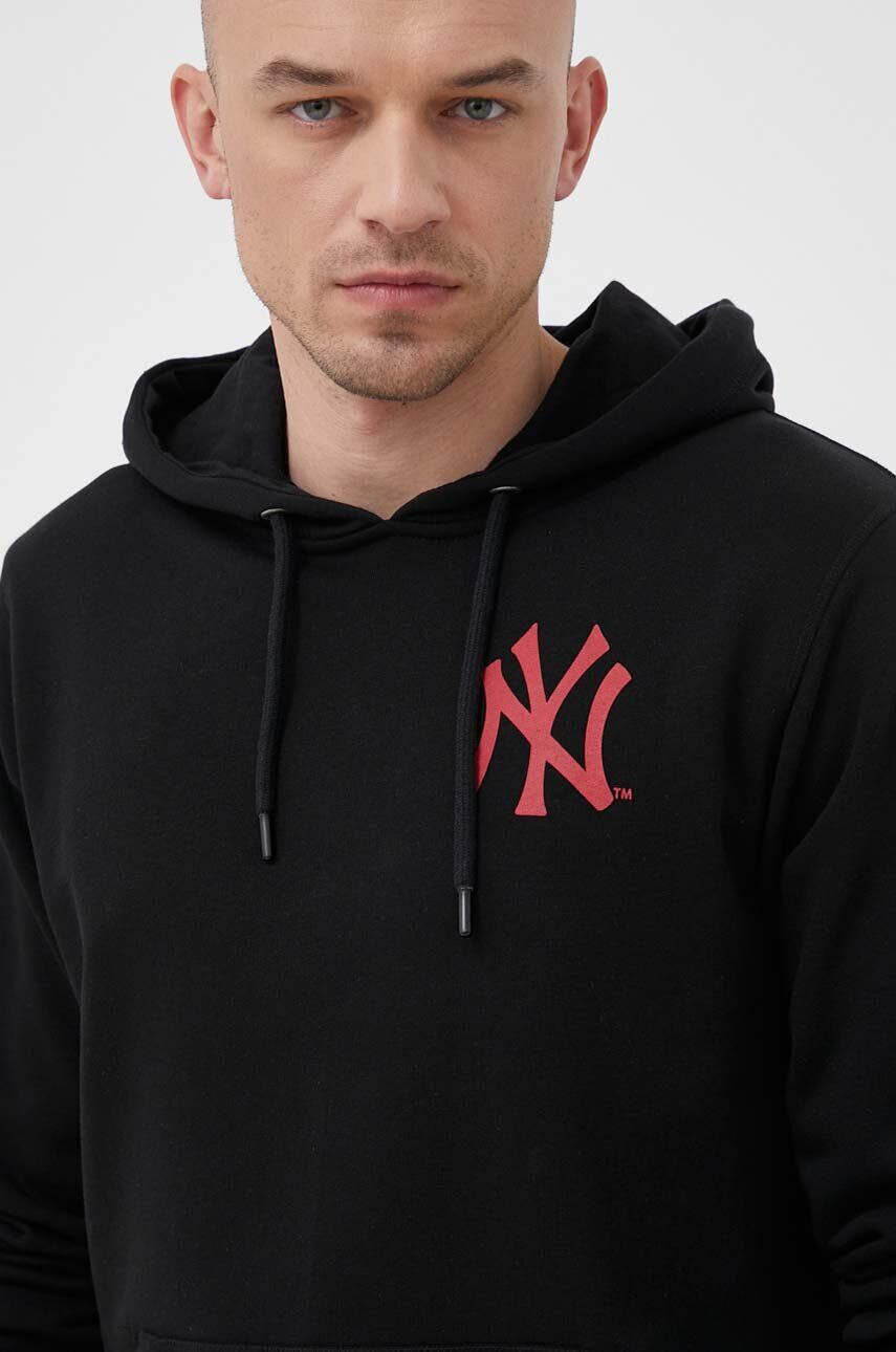 47brand Pulover MLB New York Yankees črna barva s kapuco - Pepit.si