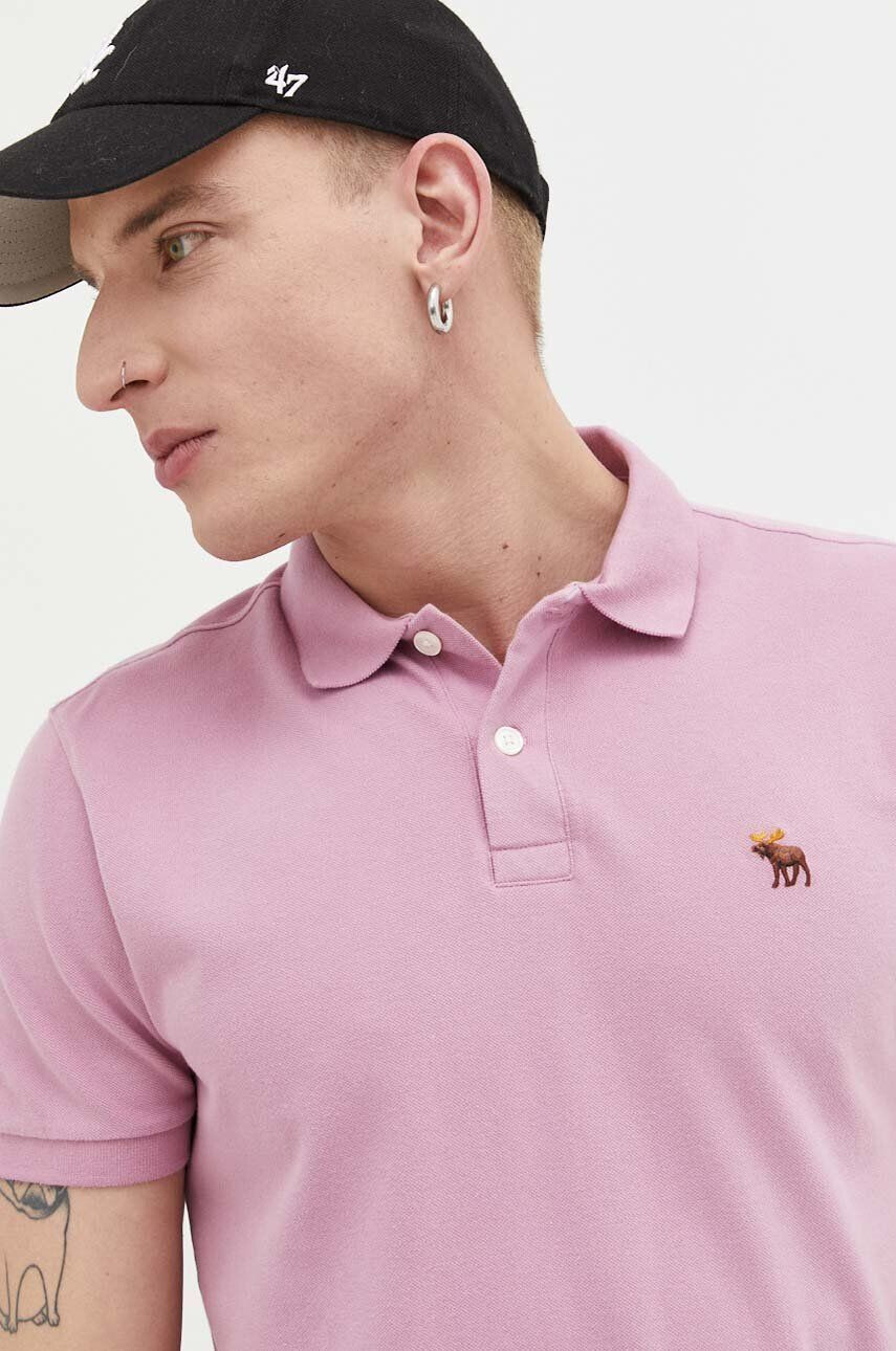 Abercrombie & Fitch Polo moški roza barva - Pepit.si