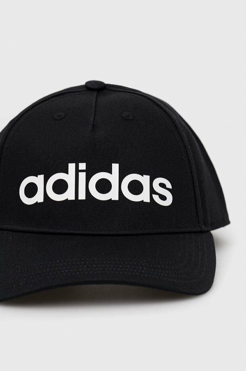 adidas Kapa s šiltom črna barva - Pepit.si