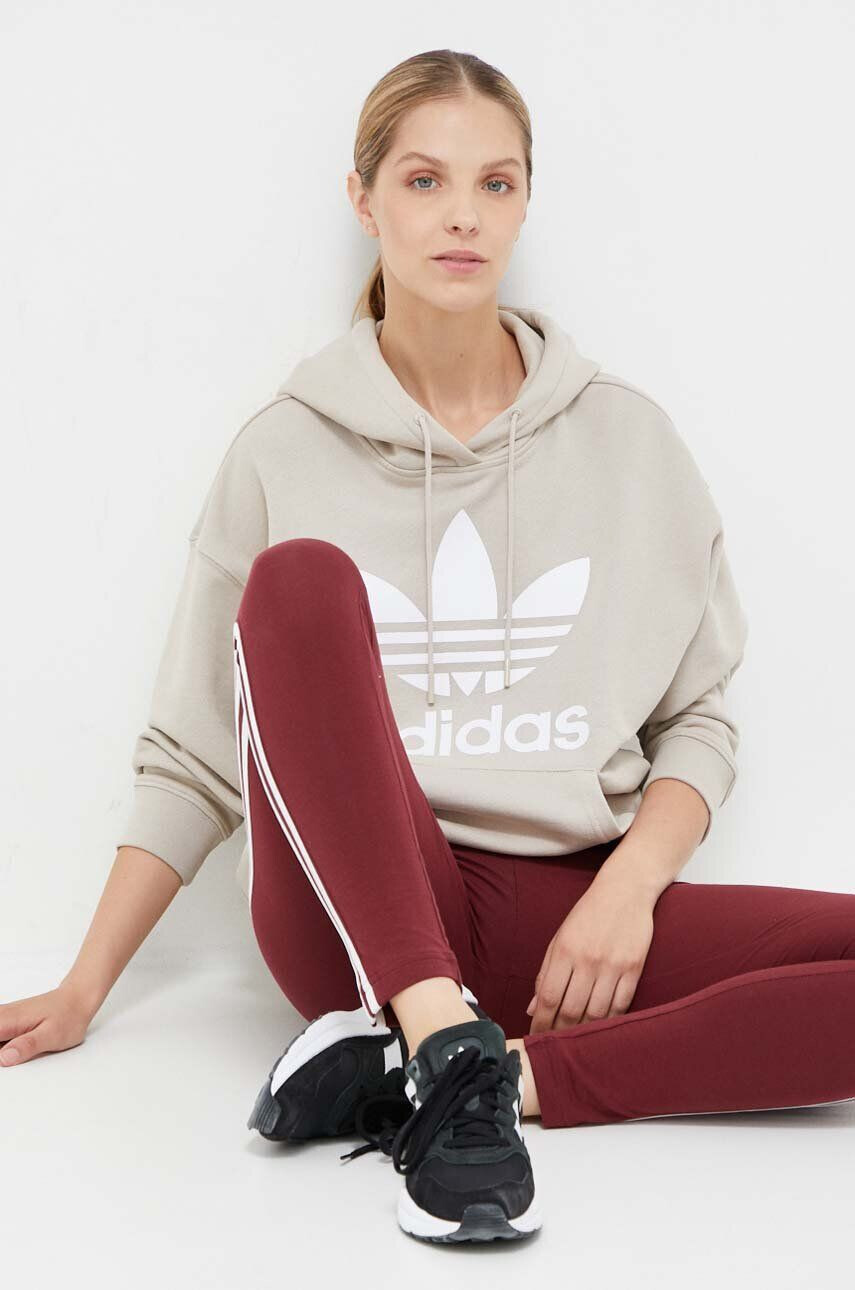 adidas Originals Bombažen pulover ženska bež barva s kapuco - Pepit.si