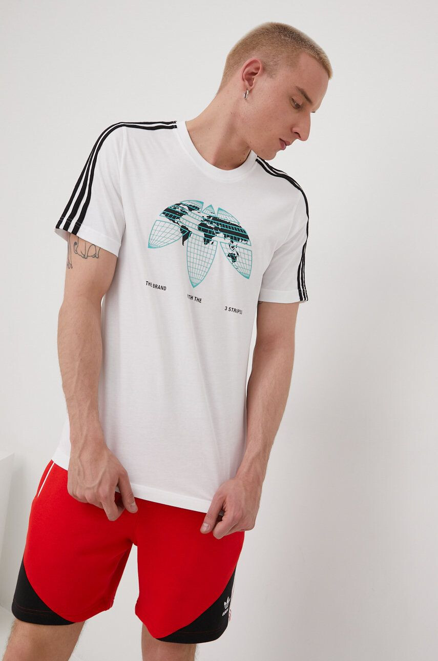 adidas Originals Bombažen t-shirt bela barva - Pepit.si