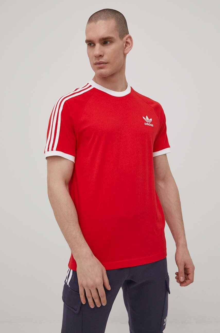 adidas Originals Bombažen t-shirt Adicolor - Pepit.si