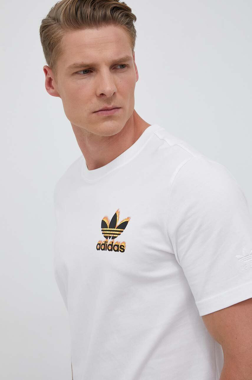 adidas Originals Bombažna kratka majica bela barva - Pepit.si