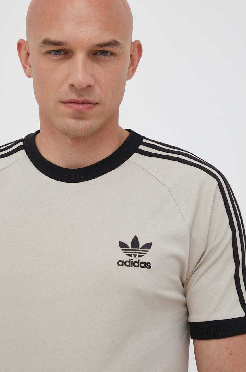 adidas Originals Bombažna kratka majica bež barva - Pepit.si