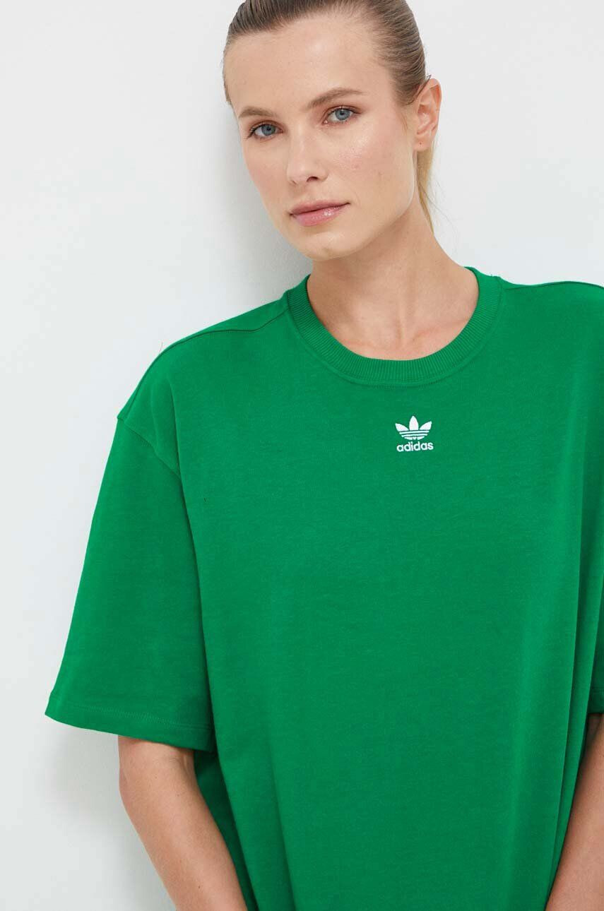 adidas Originals Bombažna kratka majica zelena barva - Pepit.si