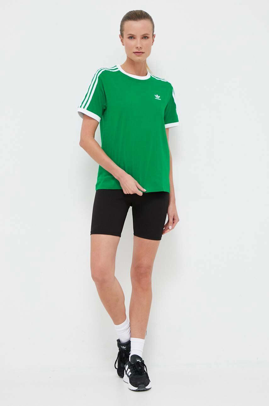 adidas Originals Bombažna kratka majica zelena barva - Pepit.si