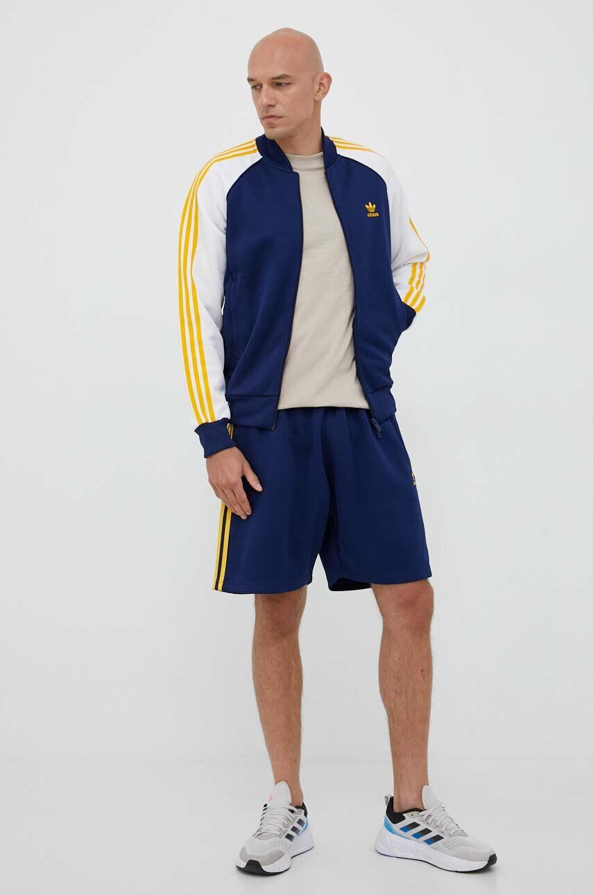 adidas Originals Bombažna kratka majica zelena barva - Pepit.si