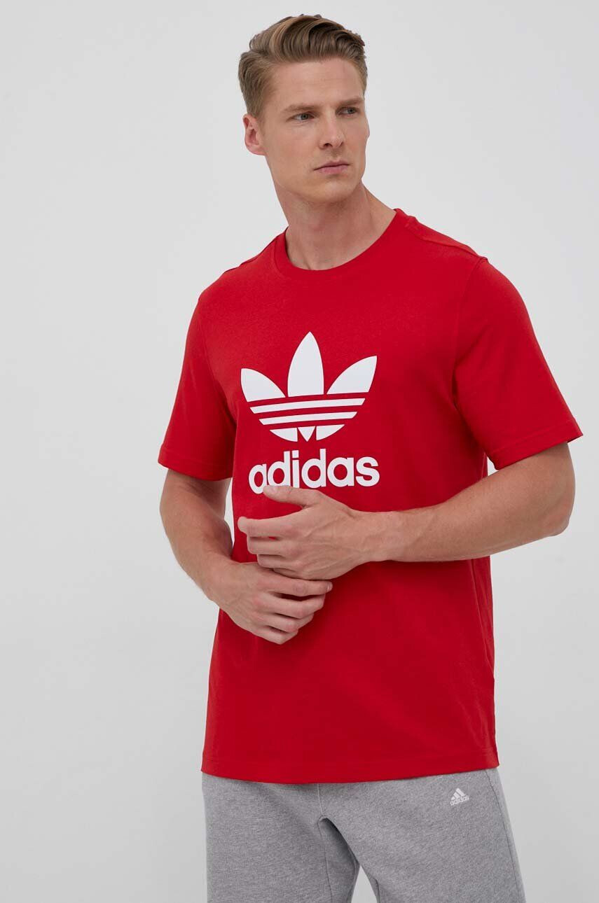 adidas Originals Bombažna kratka majica rdeča barva - Pepit.si