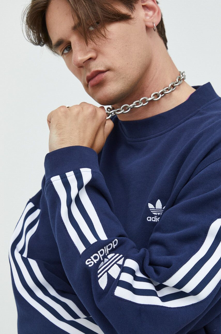 adidas Originals Bombažna mikica ženska črna barva - Pepit.si