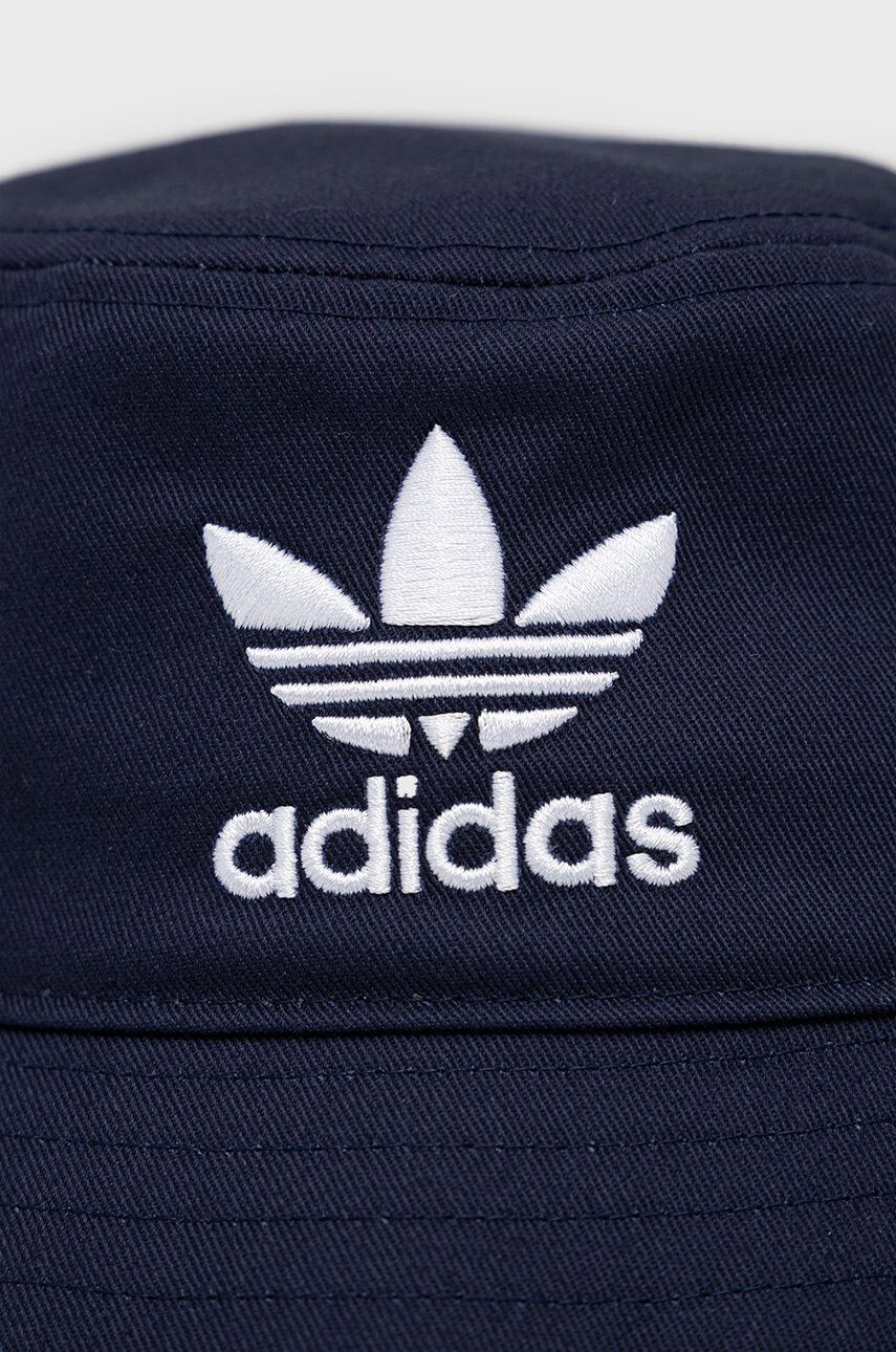 adidas Originals Bombažni klobuk mornarsko modra barva - Pepit.si