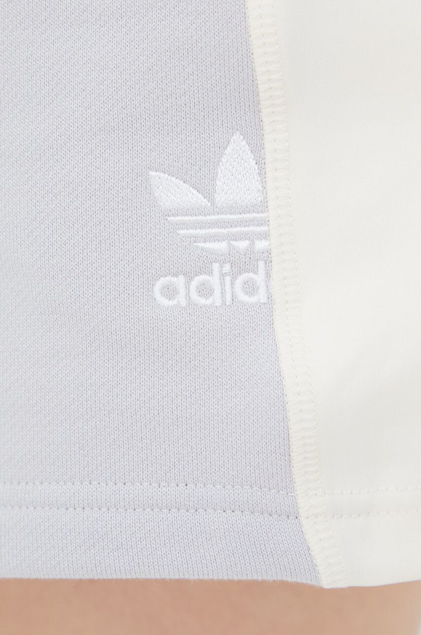 adidas Originals Kratke hlače Adicolor ženske siva barva - Pepit.si