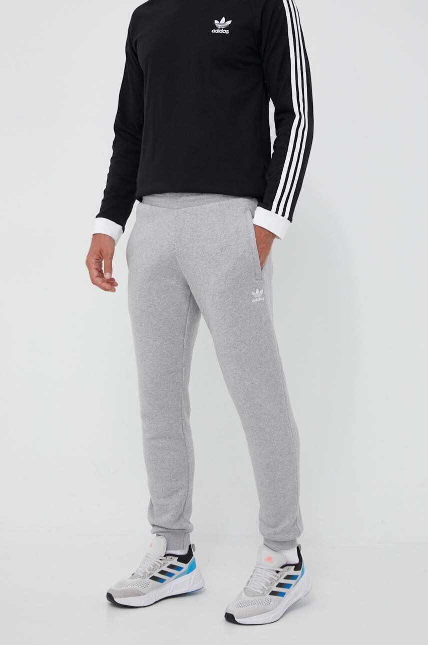 adidas Originals Spodnji del trenirke siva barva - Pepit.si