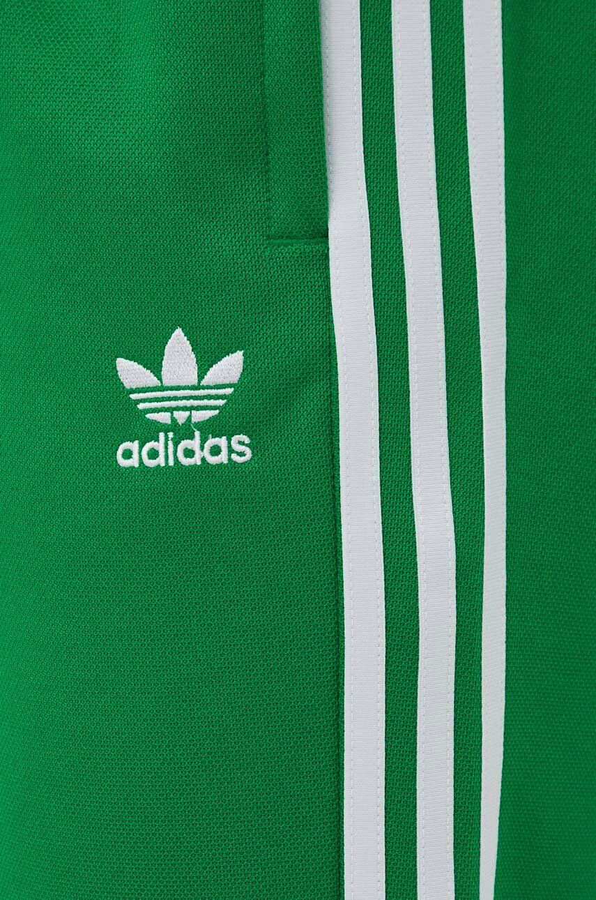 adidas Originals Spodnji del trenirke Adicolor zelena barva - Pepit.si