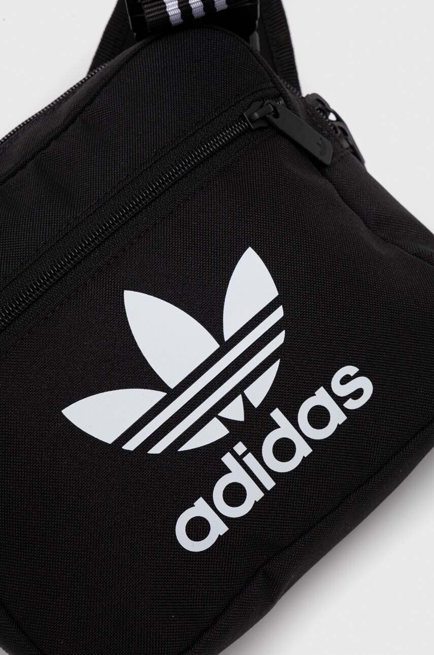 adidas Originals Torbica za okoli pasu črna barva - Pepit.si