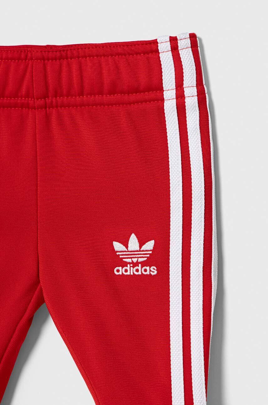 adidas Originals Trenirka za dojenčka rdeča barva - Pepit.si