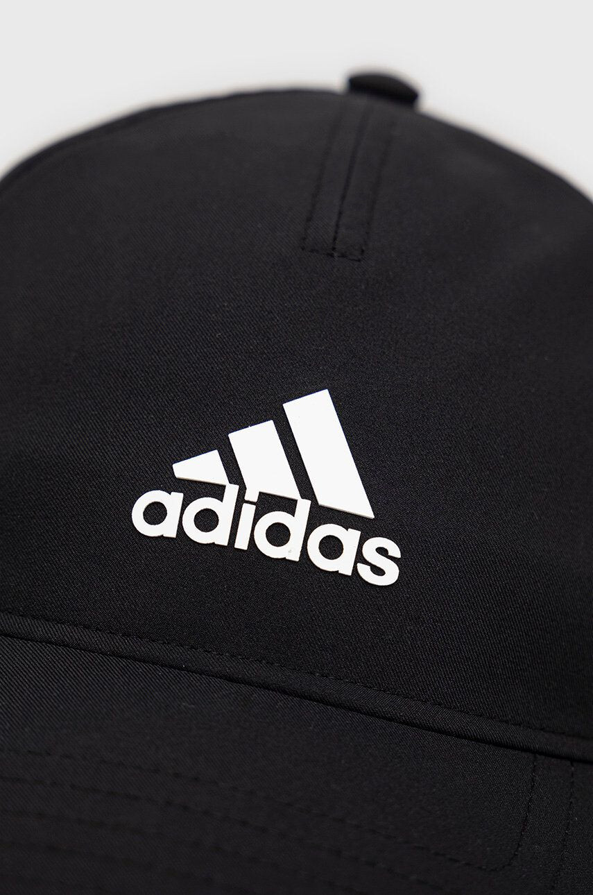 adidas Performance Kapa s šiltom črna barva - Pepit.si