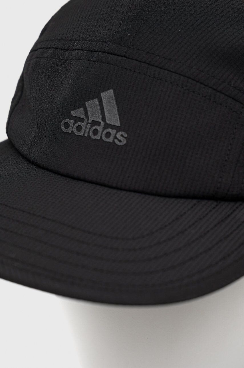 adidas Performance Kapa s šiltom črna barva - Pepit.si