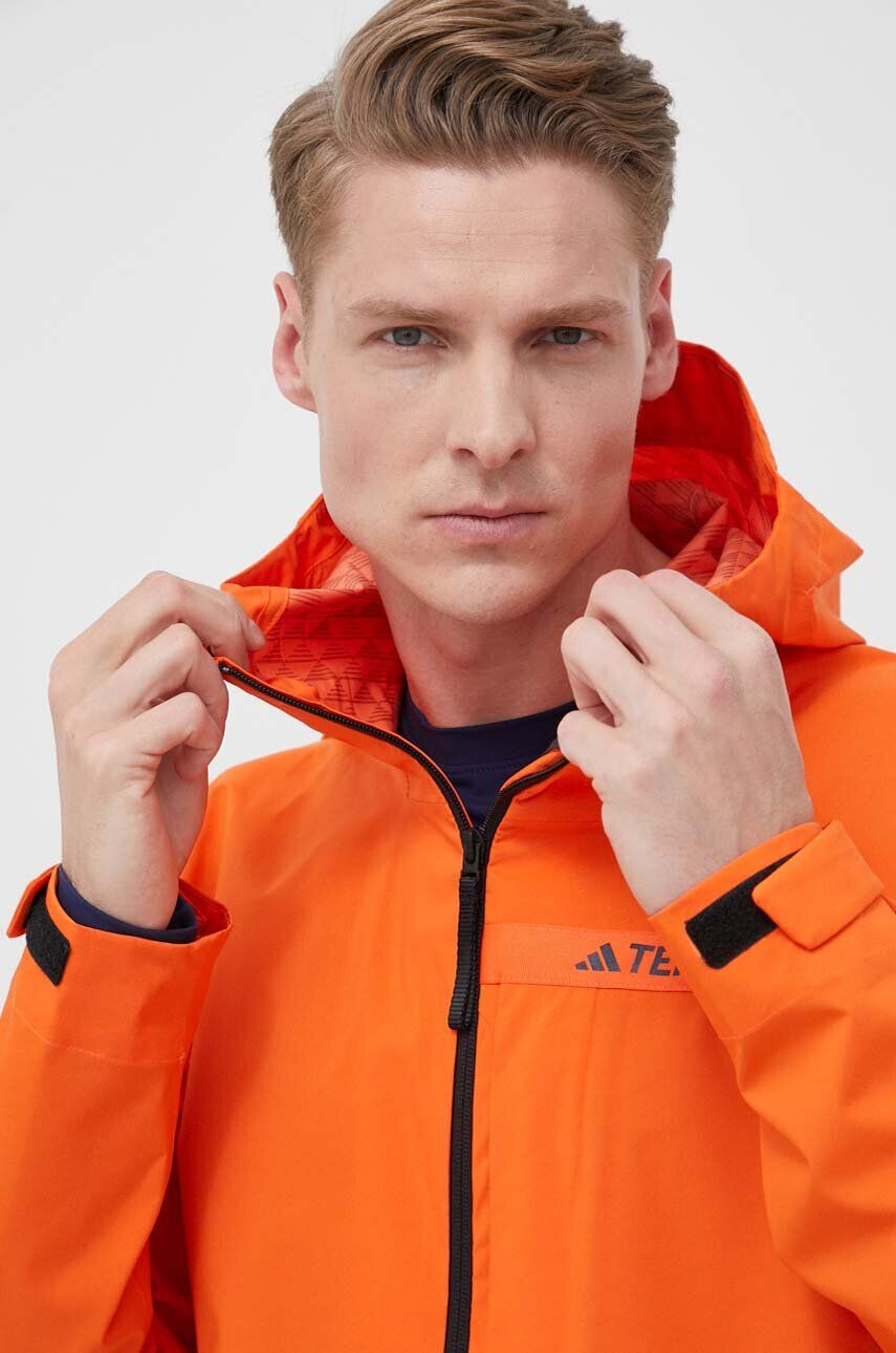 adidas TERREX Vodoodporna jakna Multi Rain.RDY moška oranžna barva - Pepit.si