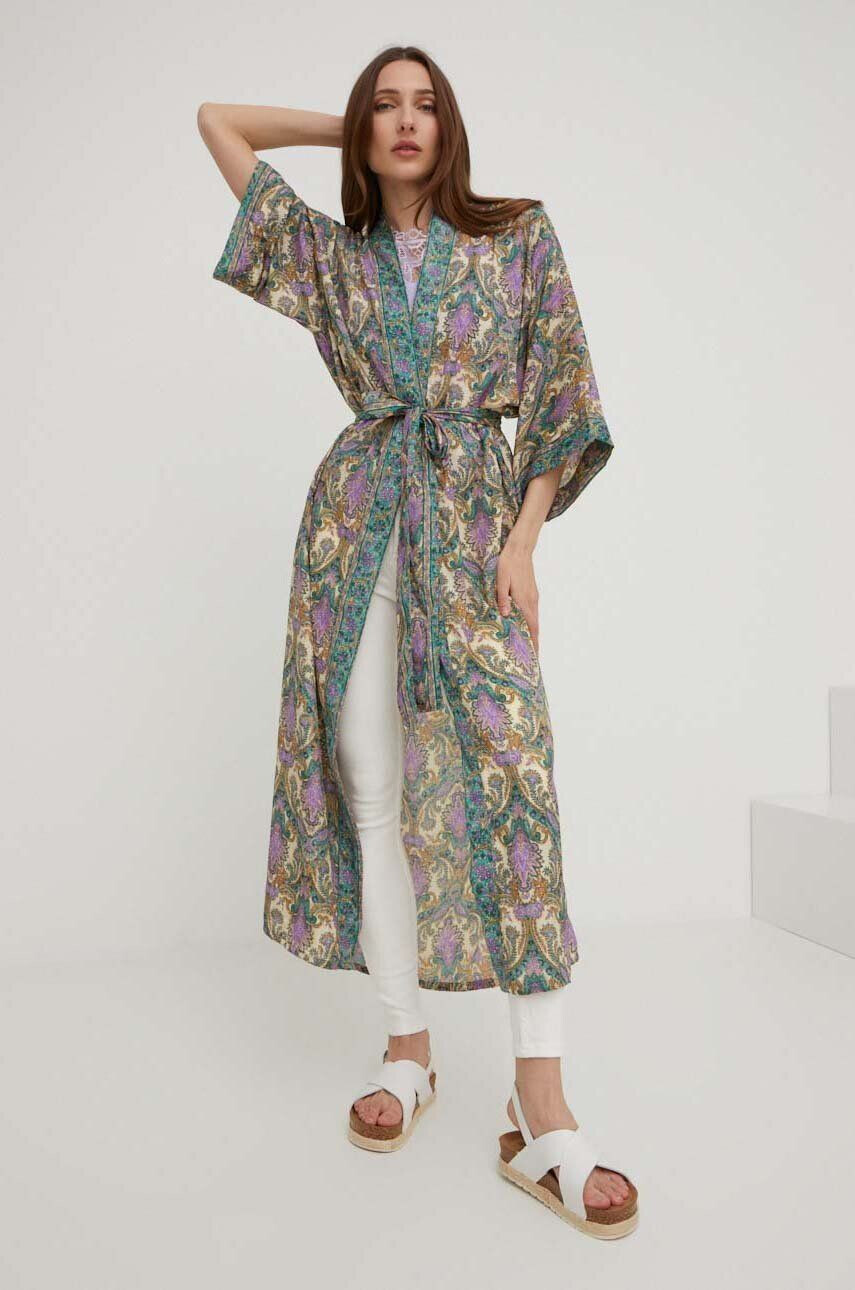 Answear Lab Svileni kimono zelena barva - Pepit.si