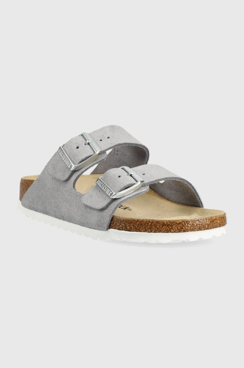 Birkenstock Natikači iz semiša Arizona BS ženski srebrna barva 1024248 - Pepit.si