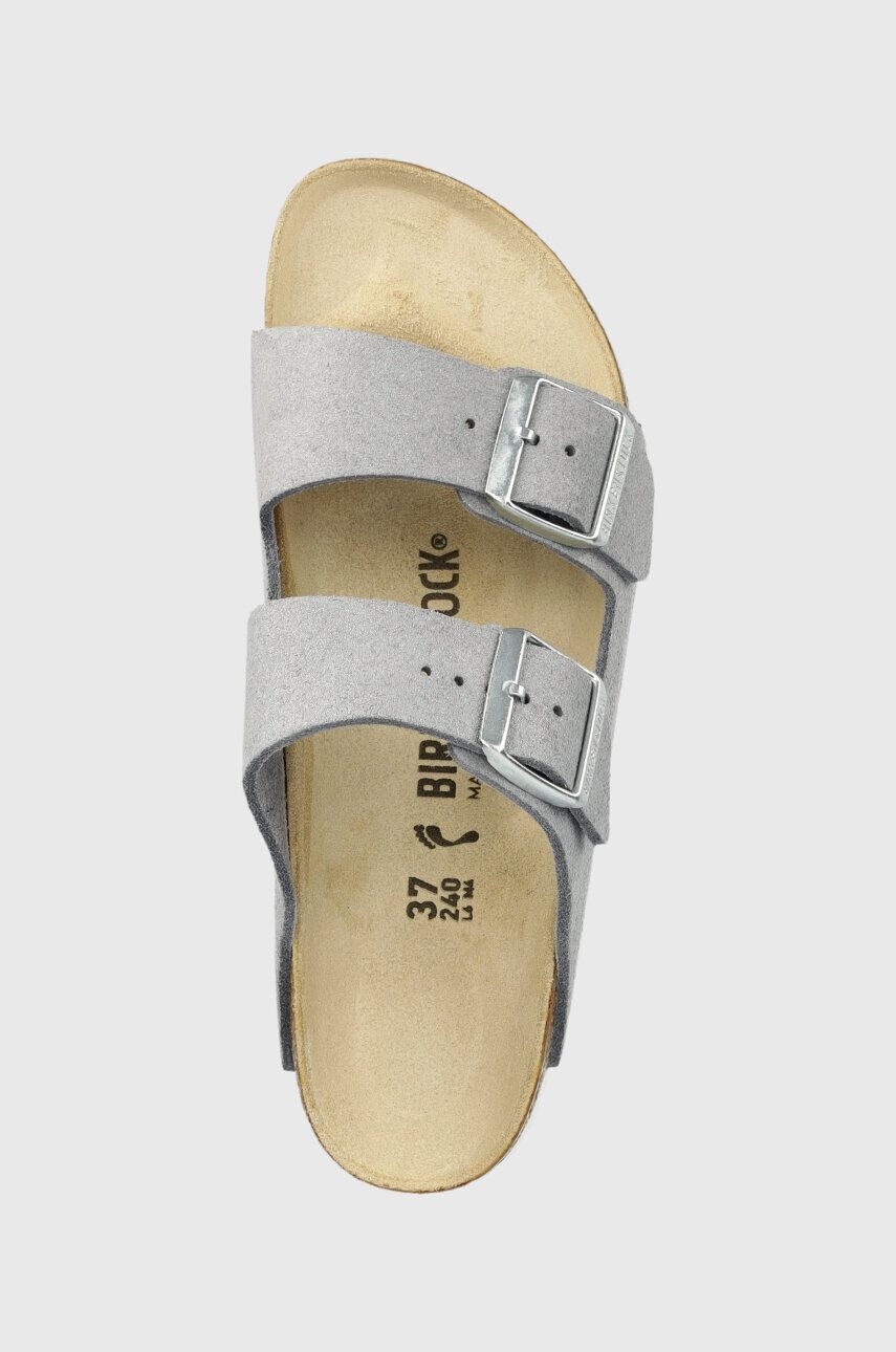 Birkenstock Natikači iz semiša Arizona BS ženski srebrna barva 1024248 - Pepit.si