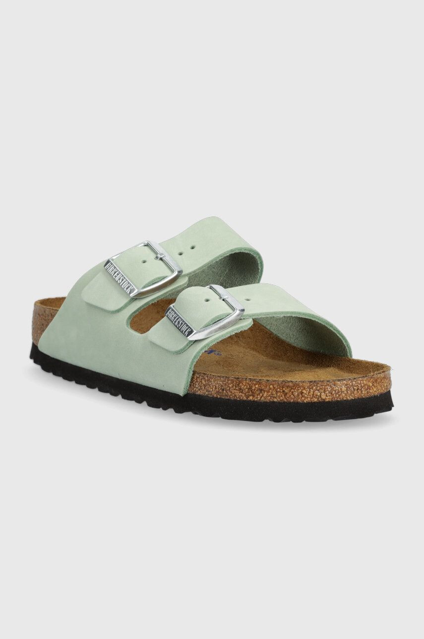 Birkenstock Natikači iz semiša Arizona SFB ženski zelena barva 1024213 - Pepit.si