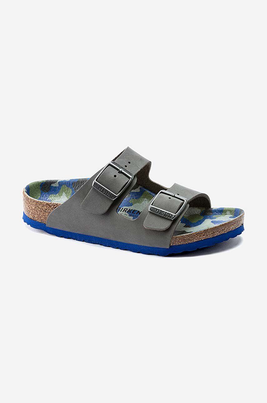 Birkenstock Otroški natikači Arizona Desert Soil siva barva - Pepit.si