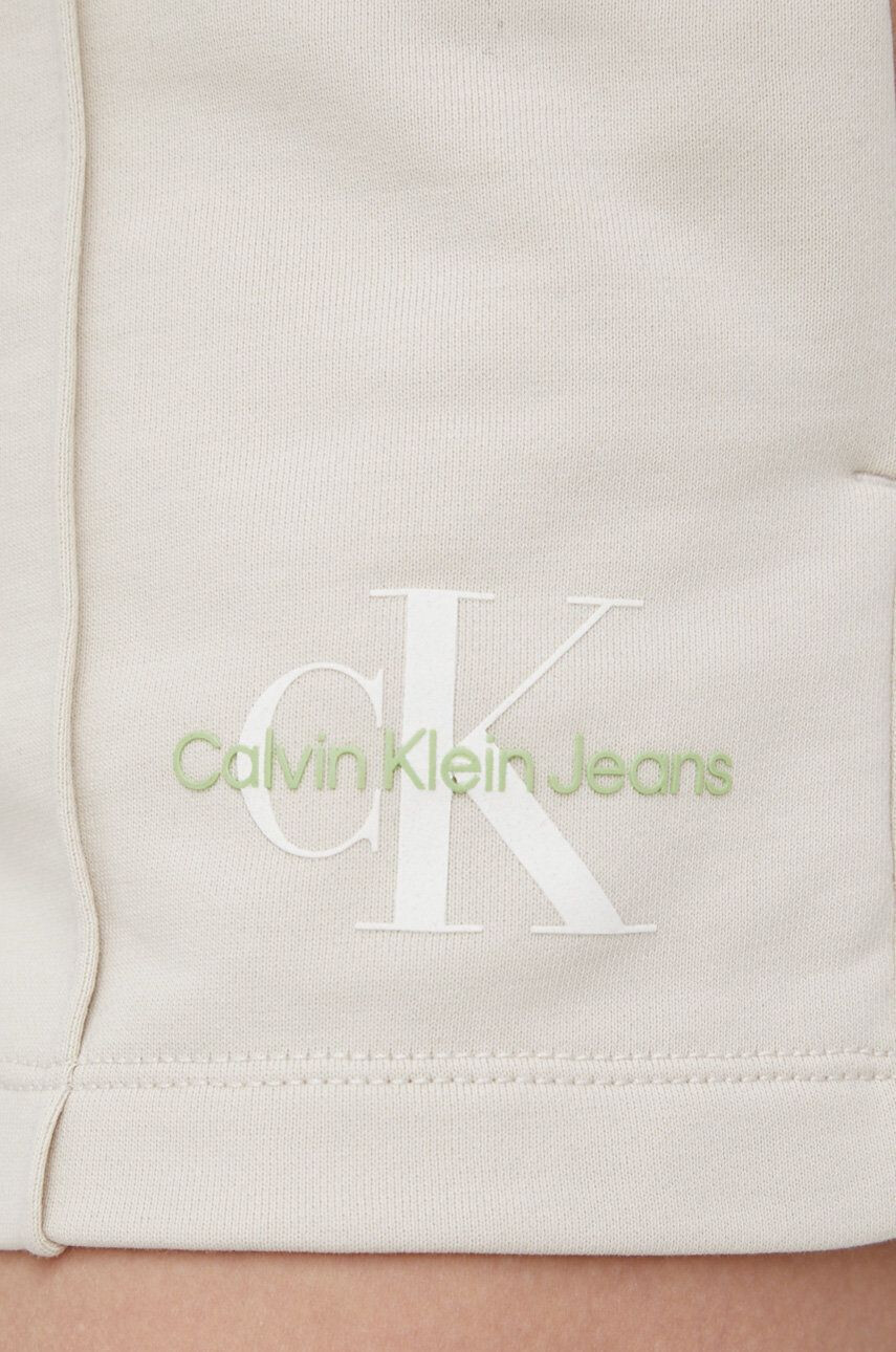 Calvin Klein Jeans Bombažne kratke hlače ženski bež barva - Pepit.si