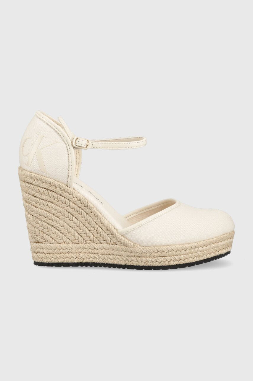 Calvin Klein Jeans Espadrile WEDGE SANDAL CLOSE TOE ESS ženski bež barva YW0YW01194 - Pepit.si