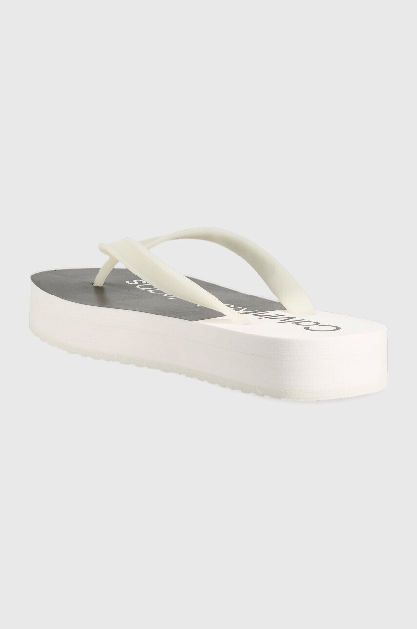 Calvin Klein Jeans Japonke BEACH SANDAL FLATFORM ženske bela barva YW0YW00716 - Pepit.si