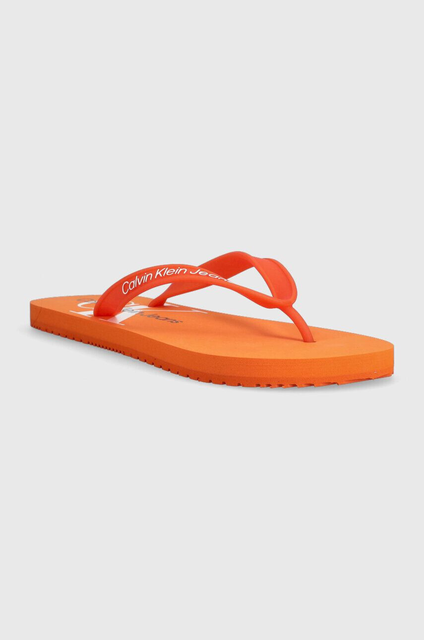 Calvin Klein Jeans Japonke BEACH SANDAL MONOGRAM TPU moške oranžna barva - Pepit.si