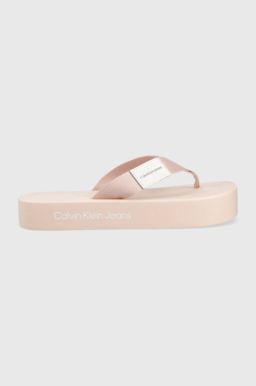 Calvin Klein Jeans Japonke FLATFORM FLIPFLOP ženske roza barva YW0YW00993 - Pepit.si