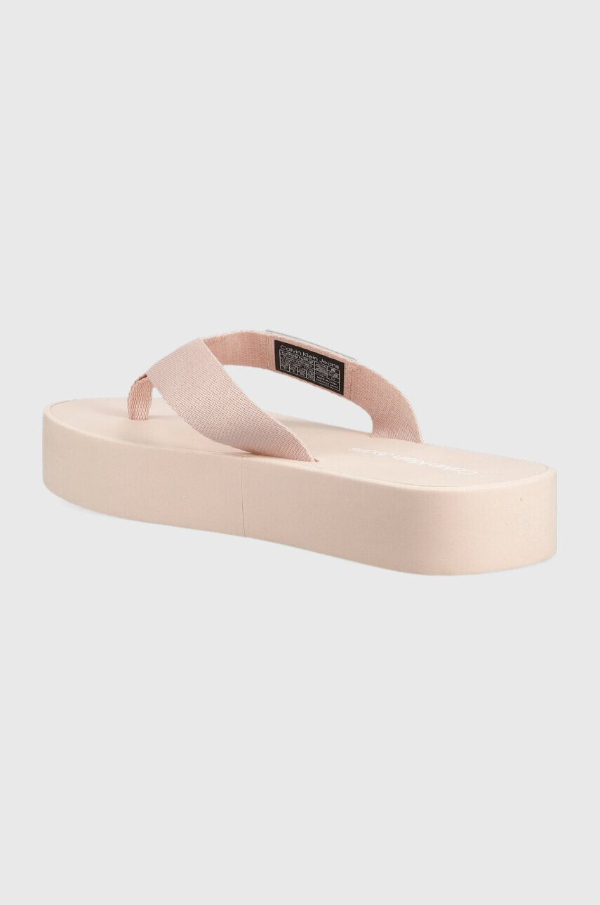 Calvin Klein Jeans Japonke FLATFORM FLIPFLOP ženske roza barva YW0YW00993 - Pepit.si