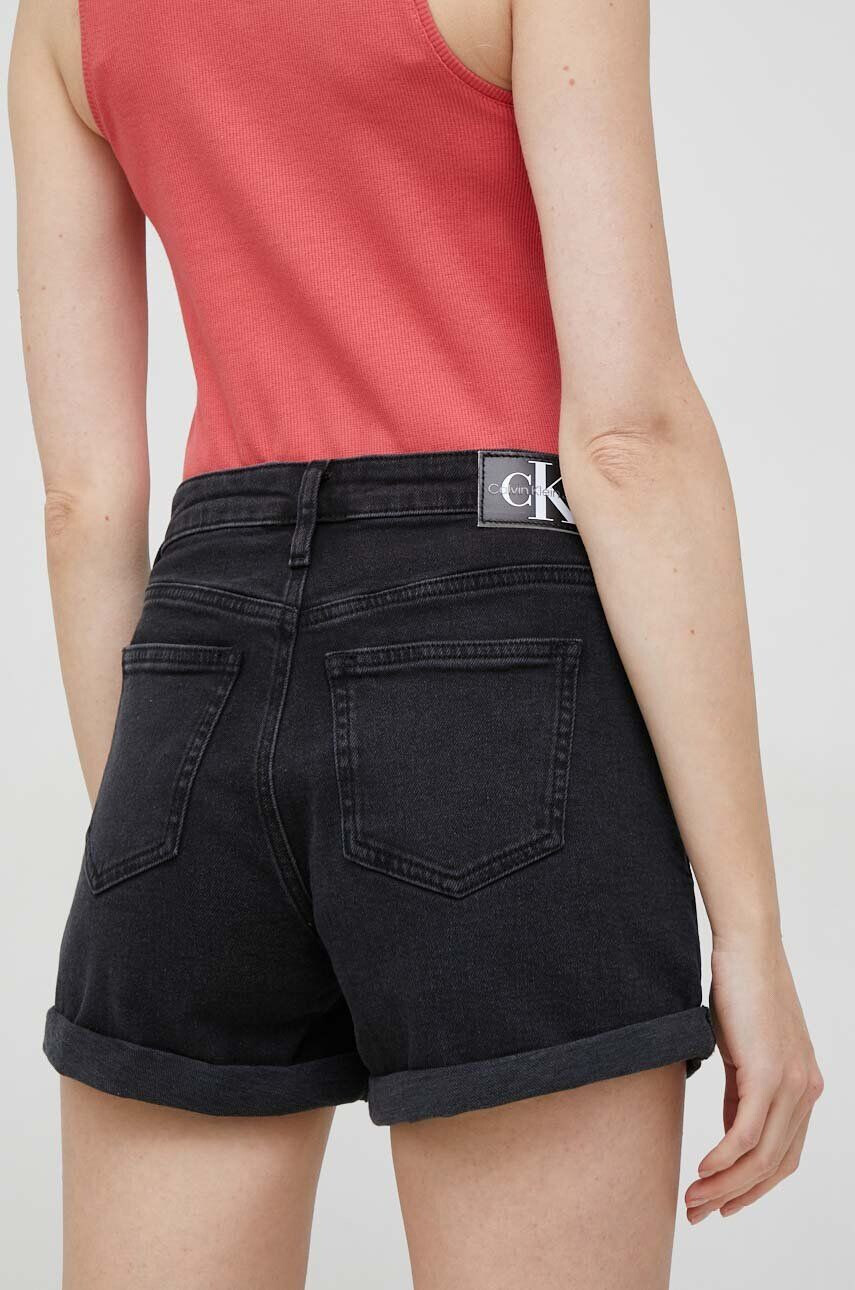 Calvin Klein Jeans Jeans kratke hlače ženski črna barva - Pepit.si