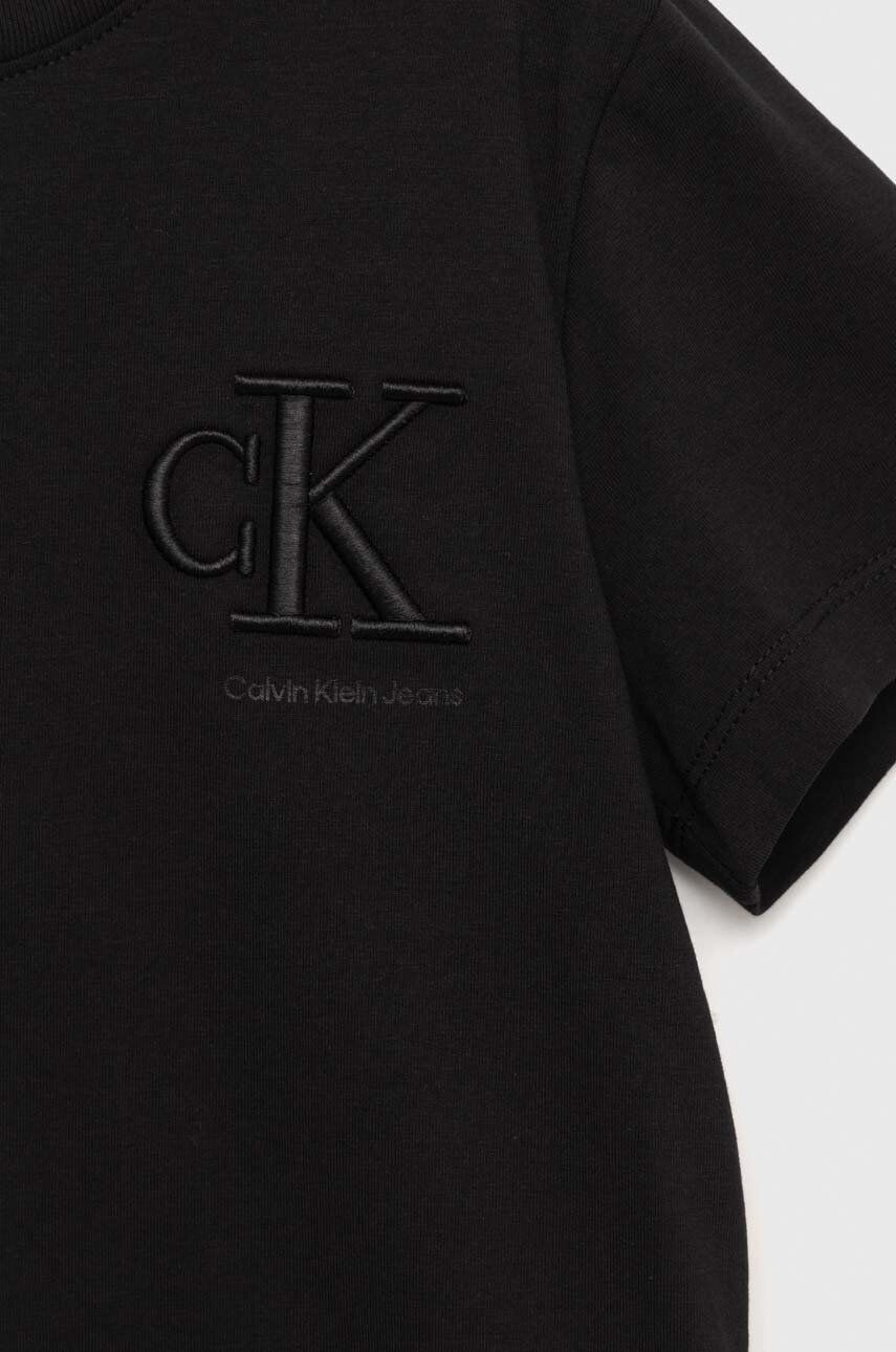 Calvin Klein Jeans Otroška kratka majica črna barva - Pepit.si