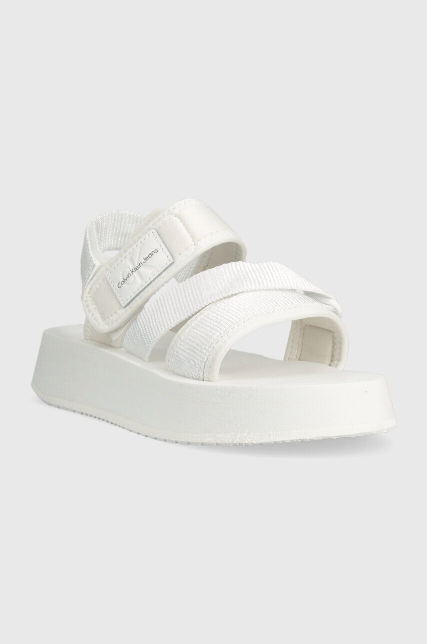 Calvin Klein Jeans Sandali PREFRESATO SANDAL BADGE ženski zelena barva YW0YW00967 - Pepit.si