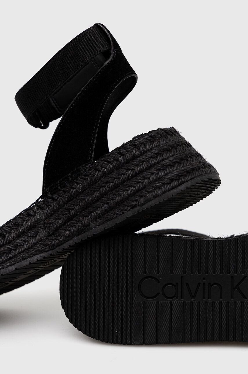 Calvin Klein Jeans Sandali SPORTY WEDGE ROPE SU CON ženski bež barva YW0YW00977 - Pepit.si