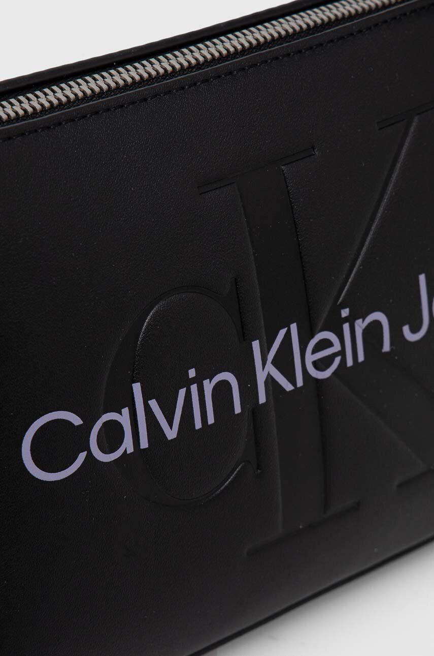 Calvin Klein Jeans Torbica črna barva - Pepit.si