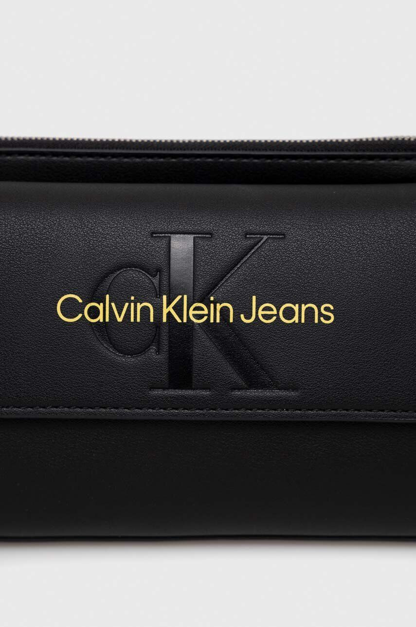 Calvin Klein Jeans Torbica črna barva - Pepit.si