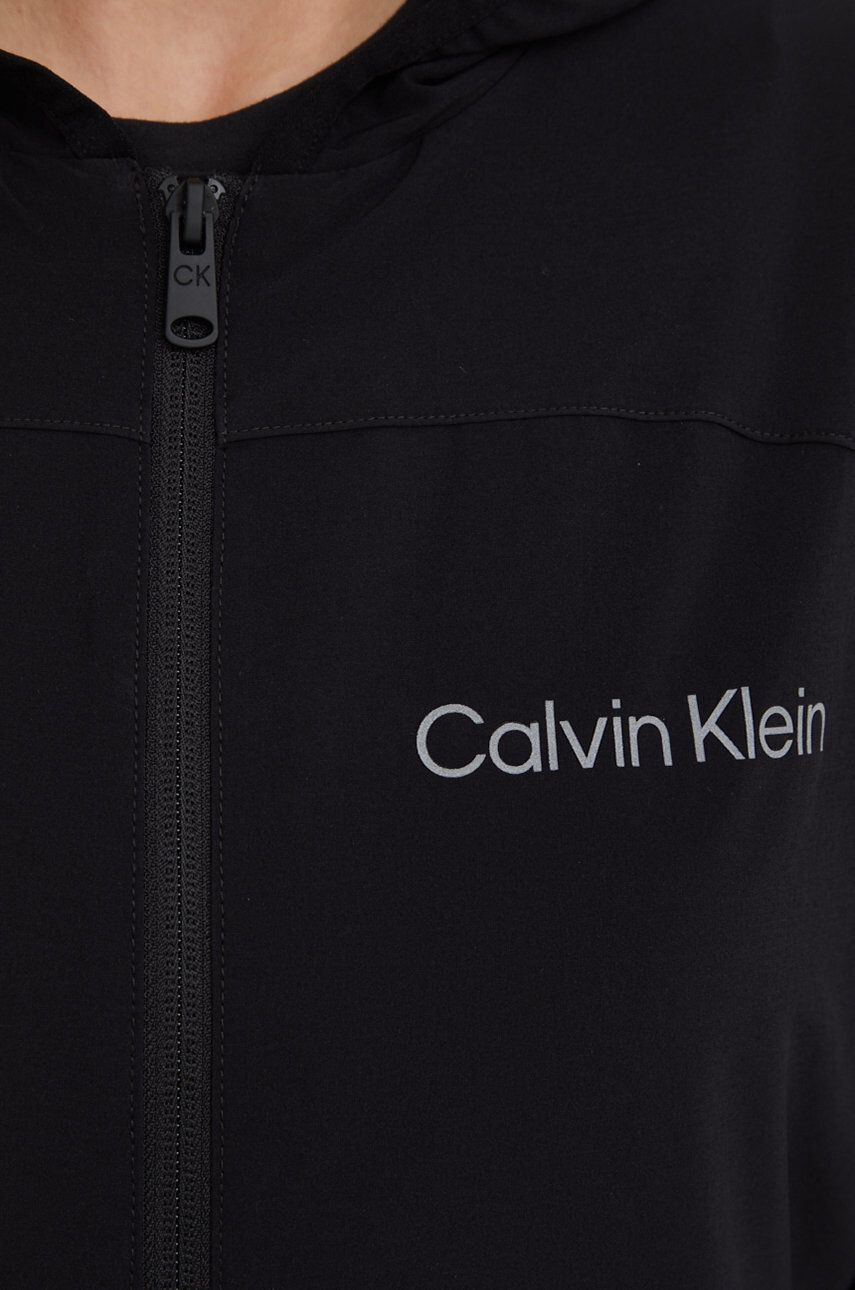 Calvin Klein Performance Jakna za vadbo Ck Essentials - Pepit.si